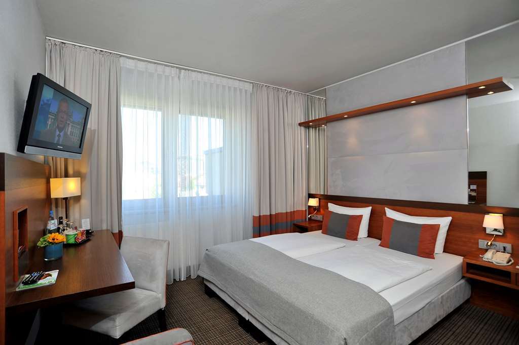 Golden Tulip Berlin Hotel Hamburg Exterior foto